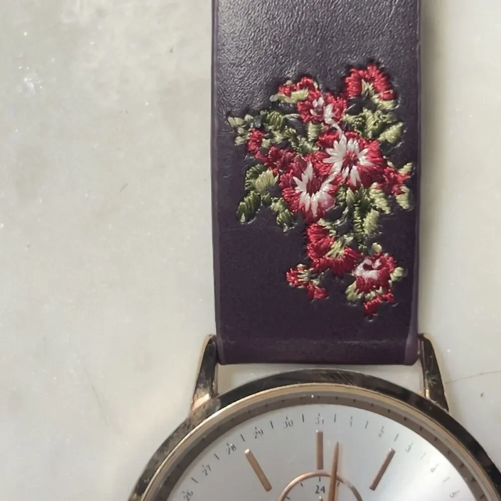 Rose Gold Quartz Women’s Watch Burgundy Floral Band 2 Sub-dials New Battery
